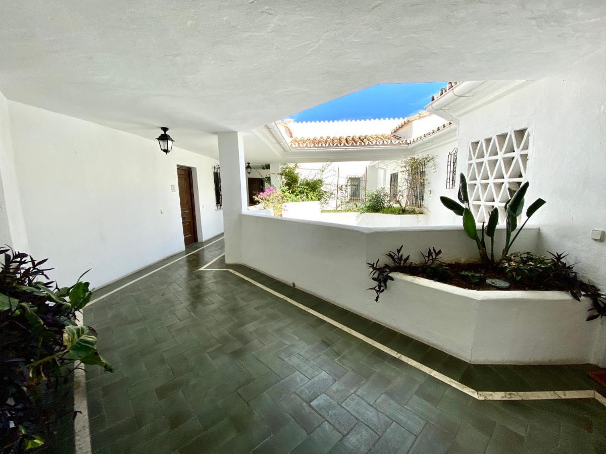 شقة Luxury Puerto Banus Penthouse With Parking & Wi-Fi ماربيا المظهر الخارجي الصورة