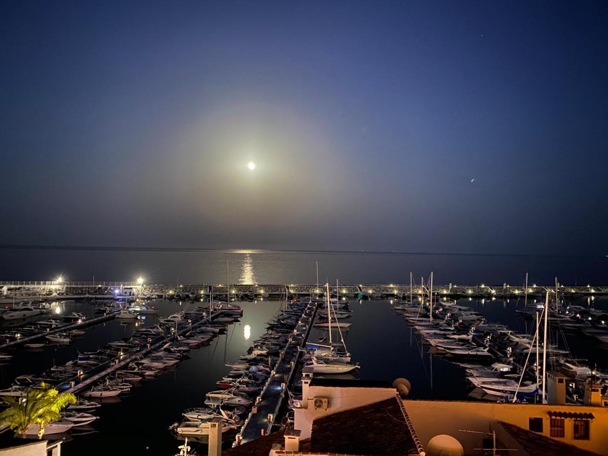 شقة Luxury Puerto Banus Penthouse With Parking & Wi-Fi ماربيا المظهر الخارجي الصورة